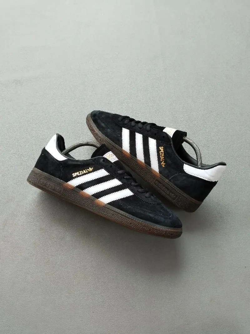 adidas spesial photo 1