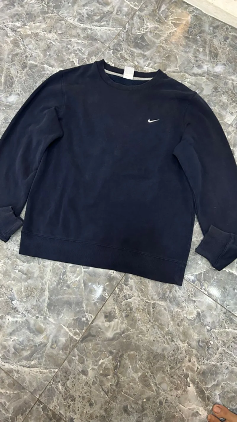 CN NIKE NAVY photo 1