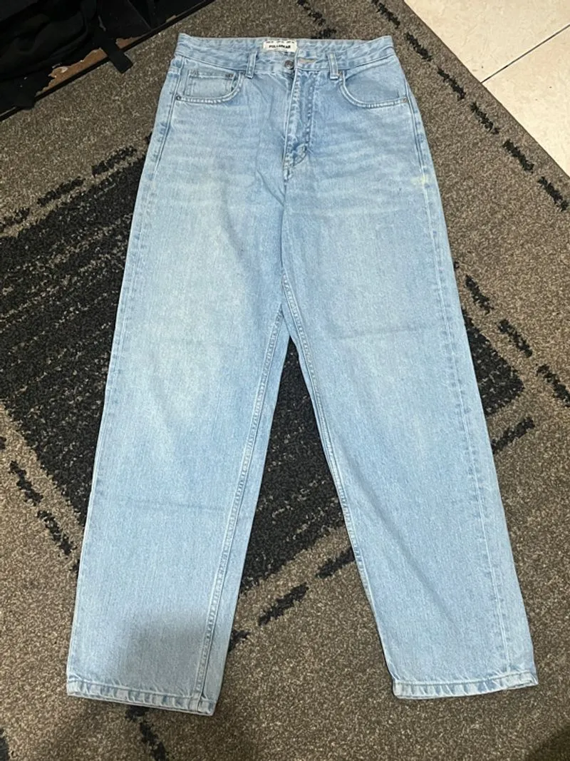 Pull & Bear high waist straight jeans photo 1