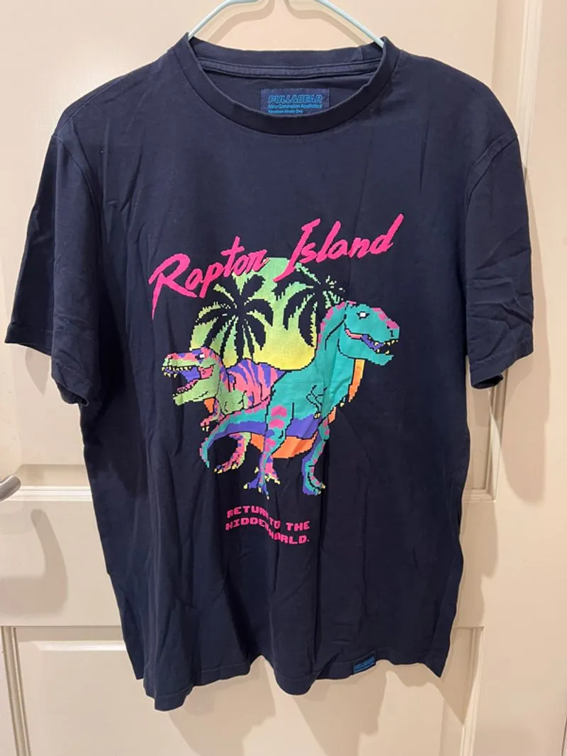 Pull & Bear Tee Raptor Island Authentic photo 1