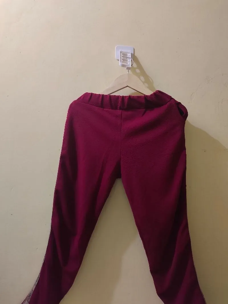 PRELOVED CELANA OLAHRAGA  photo 1