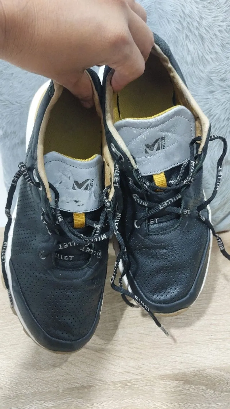 Sepatu Trail Run Millet size 43 bahan kulit photo 1