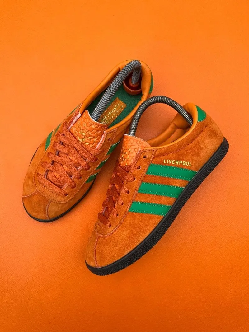 adidas liverpool
 photo 1