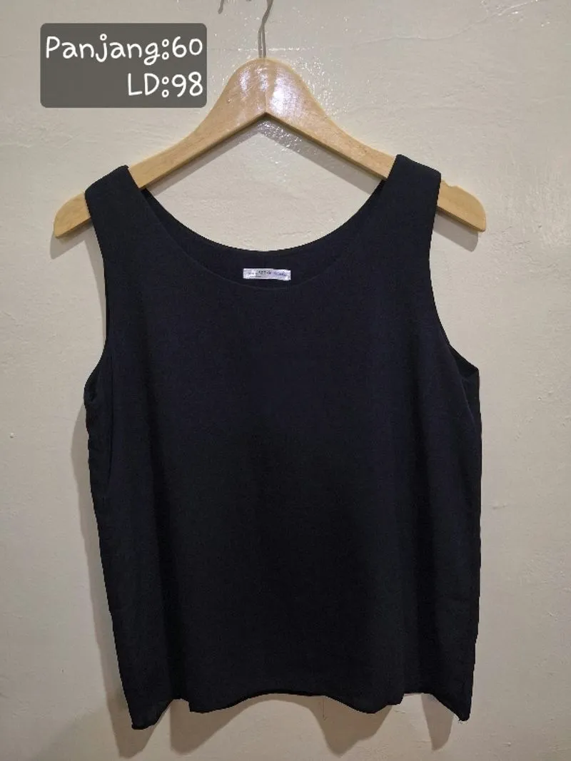 Vests photo 1