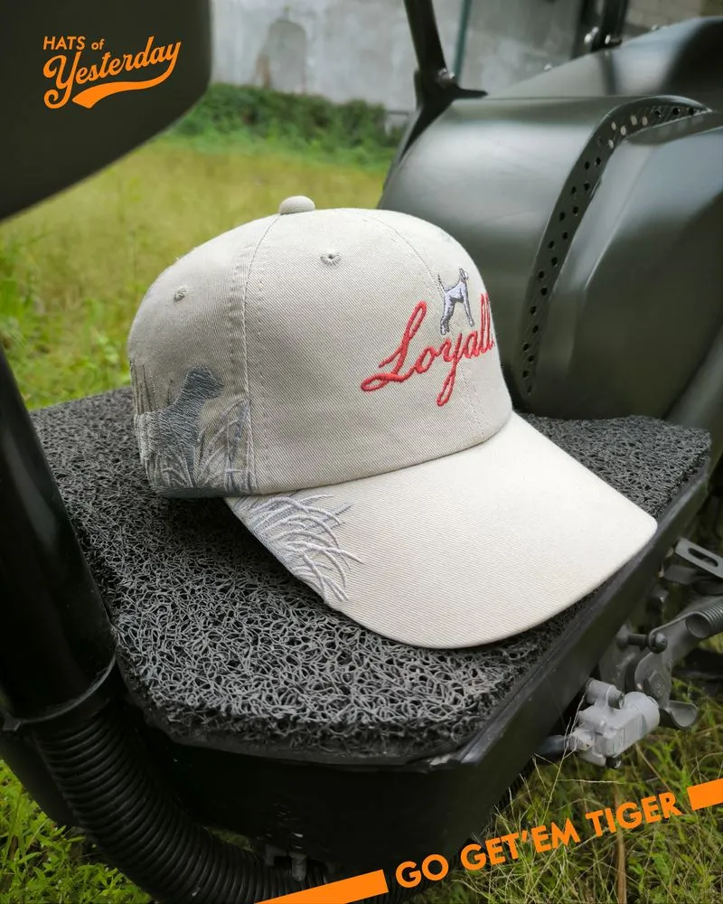 Topi Loyall Life pet food by Nutrena outdoor caps photo 1