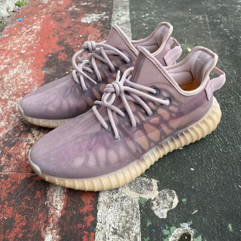 Adidas yeezy boost 350 v2 kanye west mono mist photo 1