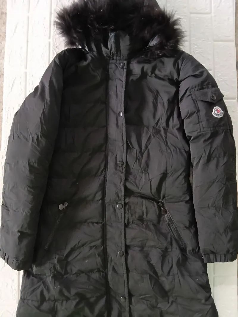 Moncler puffer fashion photo 1