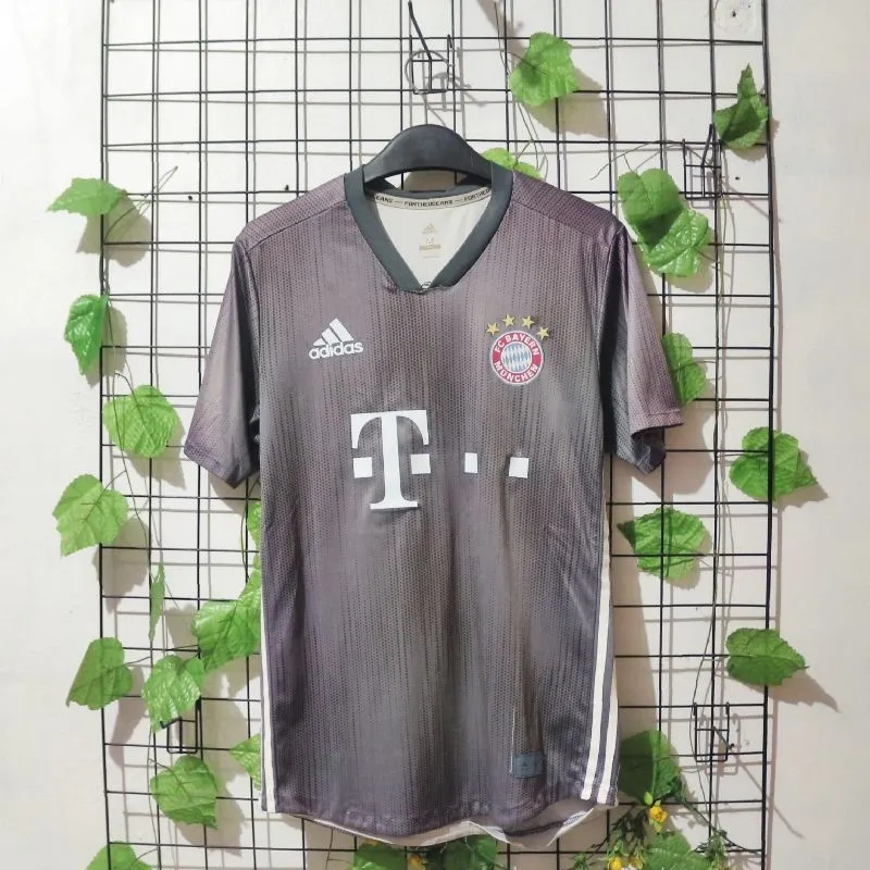 Bayern Munchen Third Shirt/Jersey 2018 - 2019 photo 1