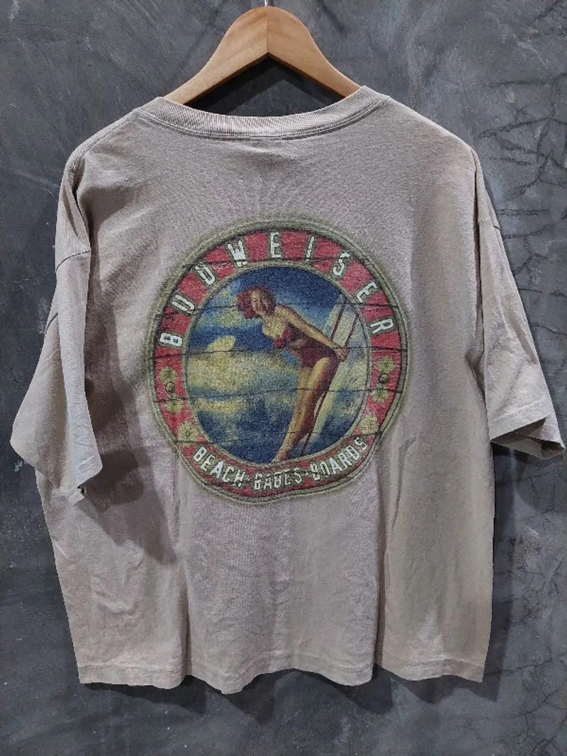 Vintage Budweiser Tshirt photo 1