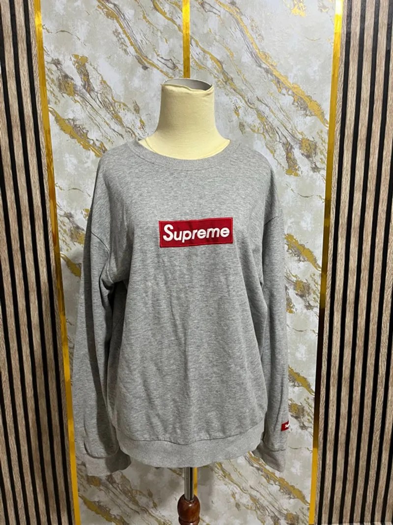 Supreme Sweater/Crewneck Unisex photo 1