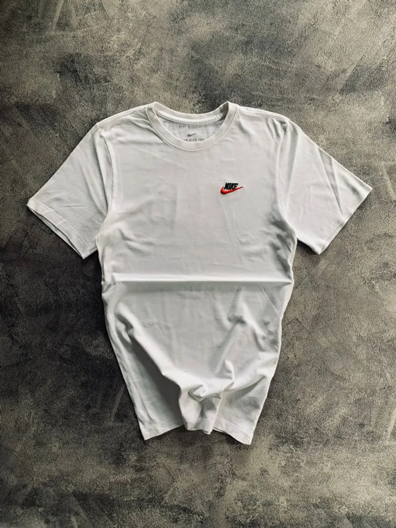 Nike Tshirt photo 1