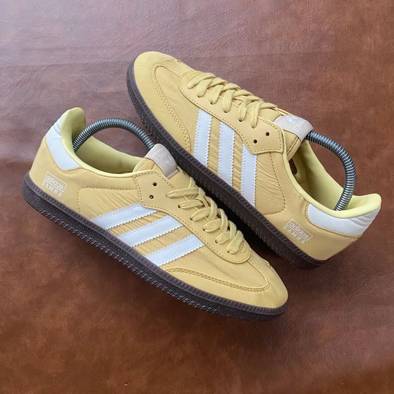 Adidas Casual Sneakers Pria yellow photo 1