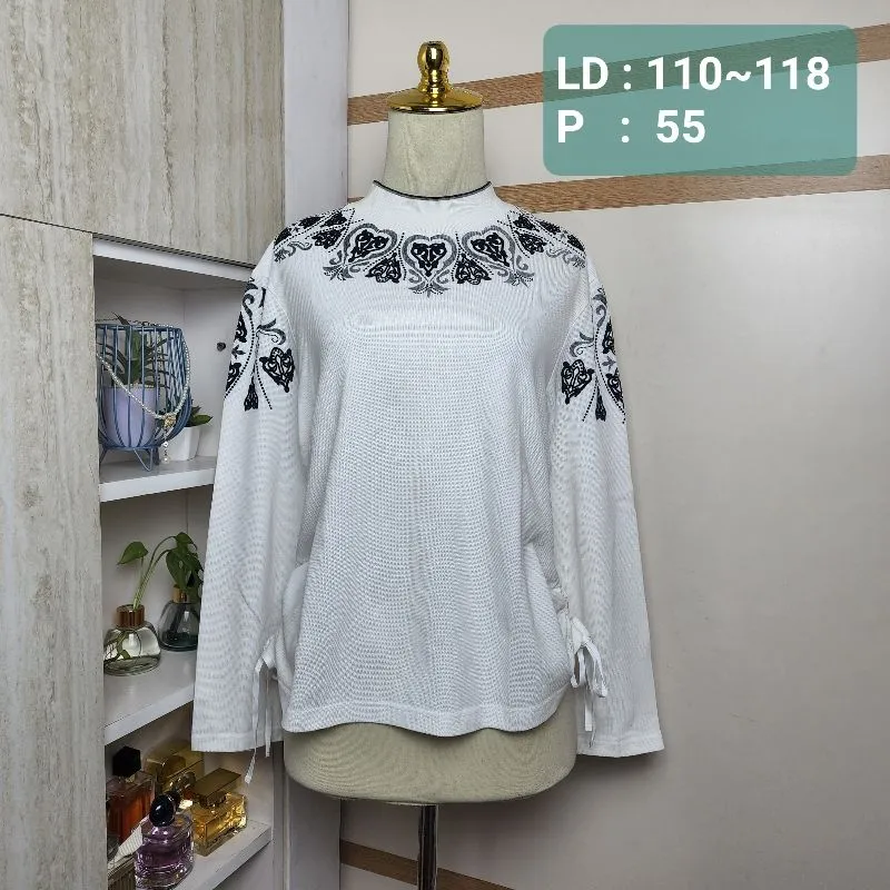 9571 _ KENZO WHITE ETHNIC LONG SLEEVESS TOP photo 1