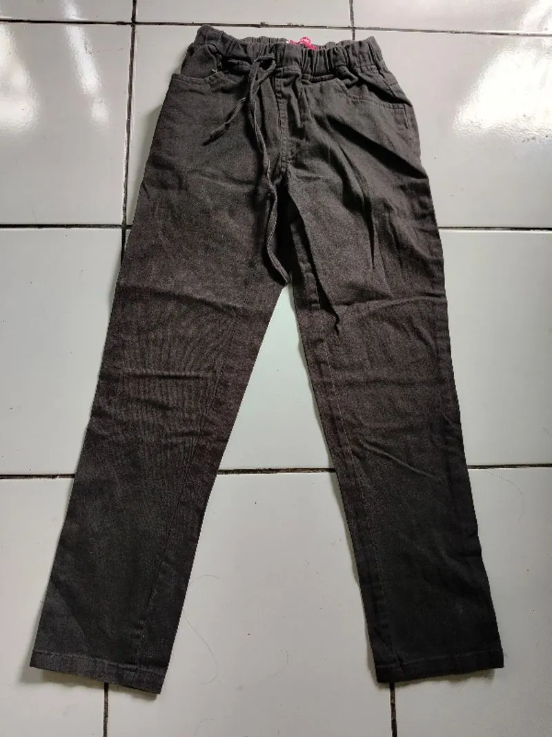 Celana chinos abu abu pensil photo 1