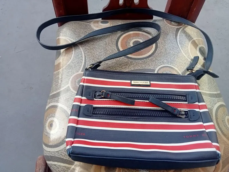 Tommy Hilfiger Casual Crossbody Bag Wanita multicolor photo 1