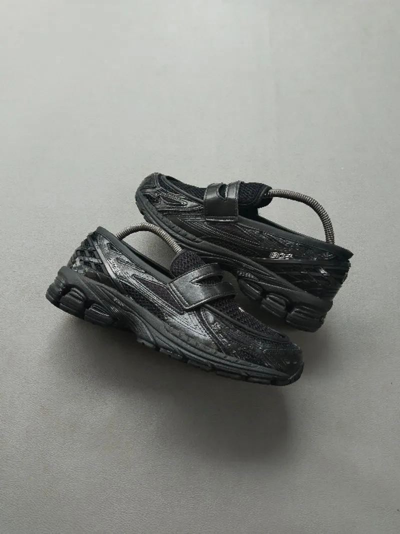 new balance 1906 photo 1