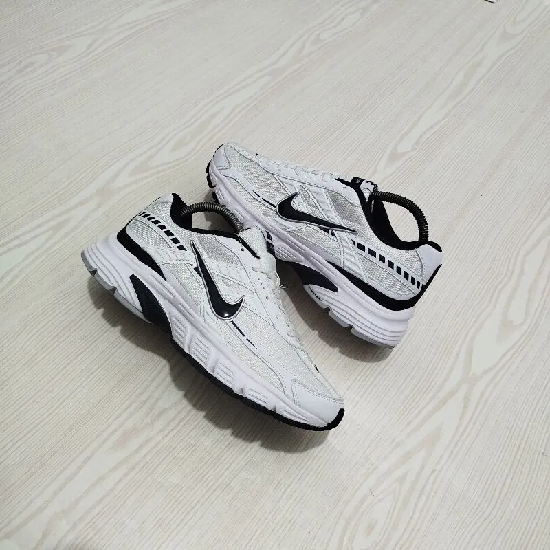 Nike Initiator photo 1