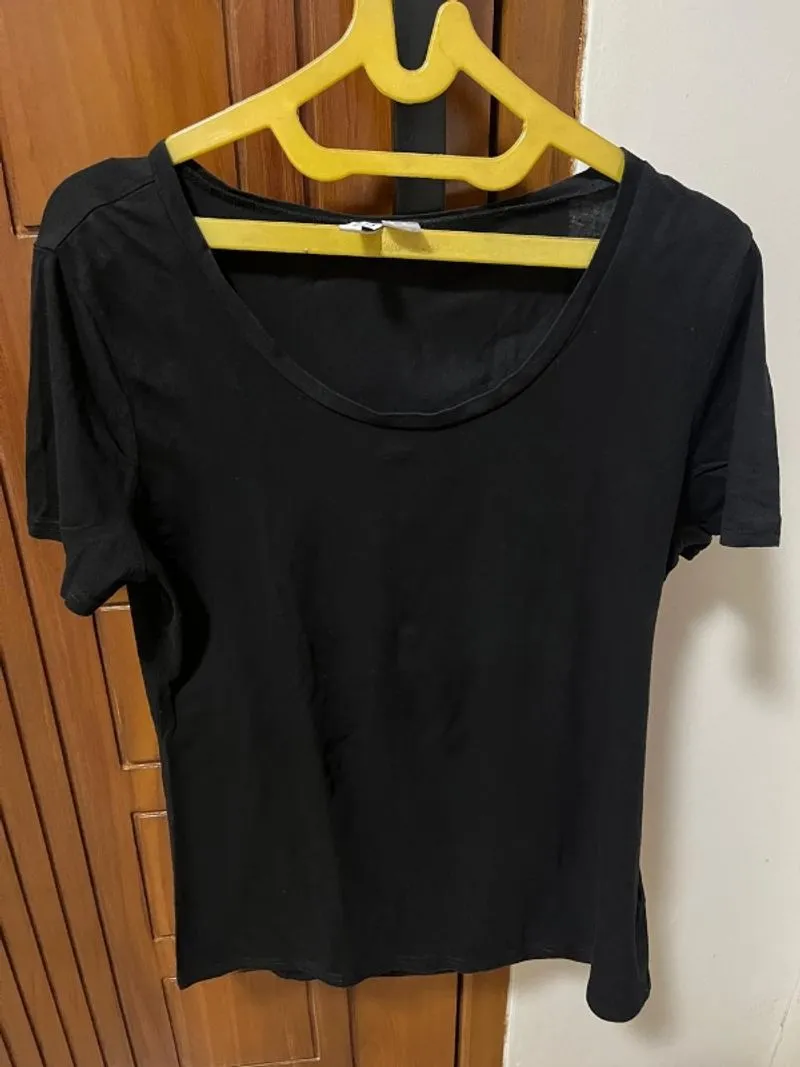 NO NEGO UDAH HARGA PAS! H&M Black Top Shirt photo 1