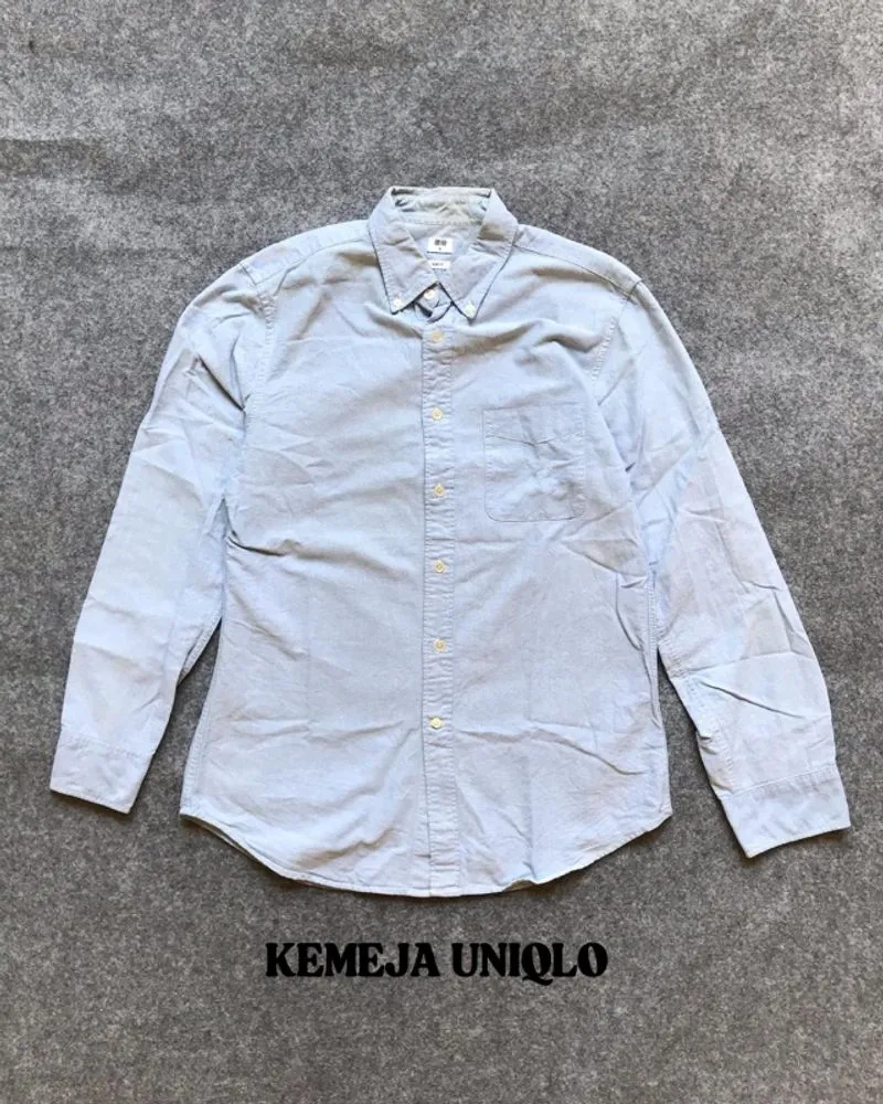 KEMEJA UNIQLO SLIM FIT photo 1