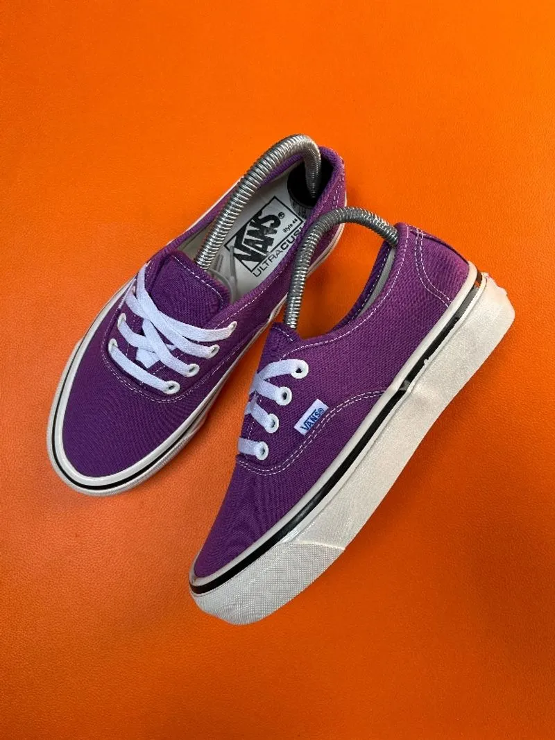 vans authentic photo 1