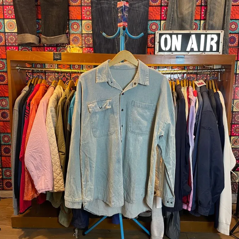 VTG Chambray Work Shirt Light-Wash Denim photo 1