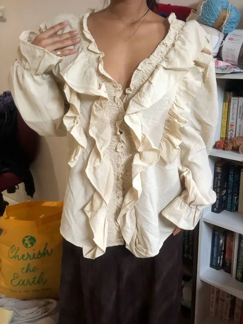 Poet's Blouse photo 1
