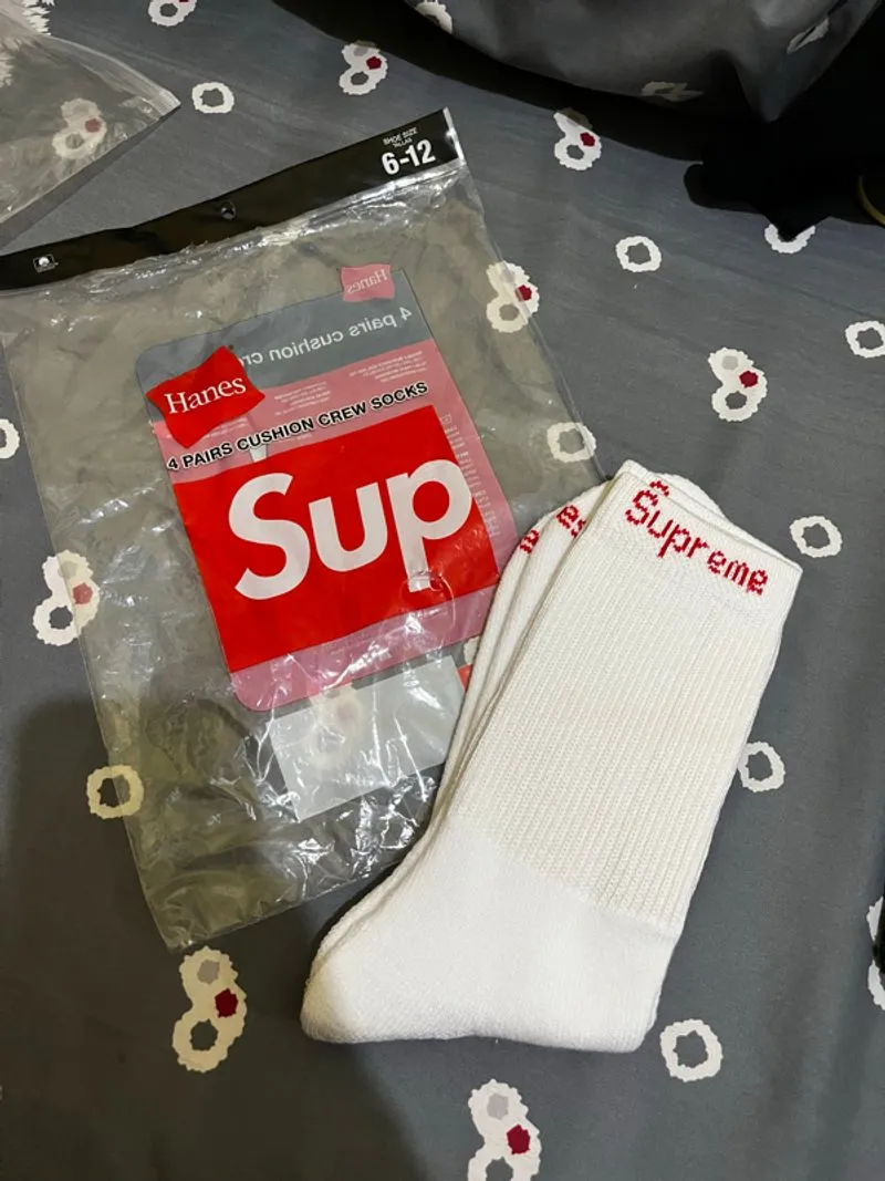 KAUS KAKI SUPREME X HANES SOCKS ORIGINAL 1000% photo 1
