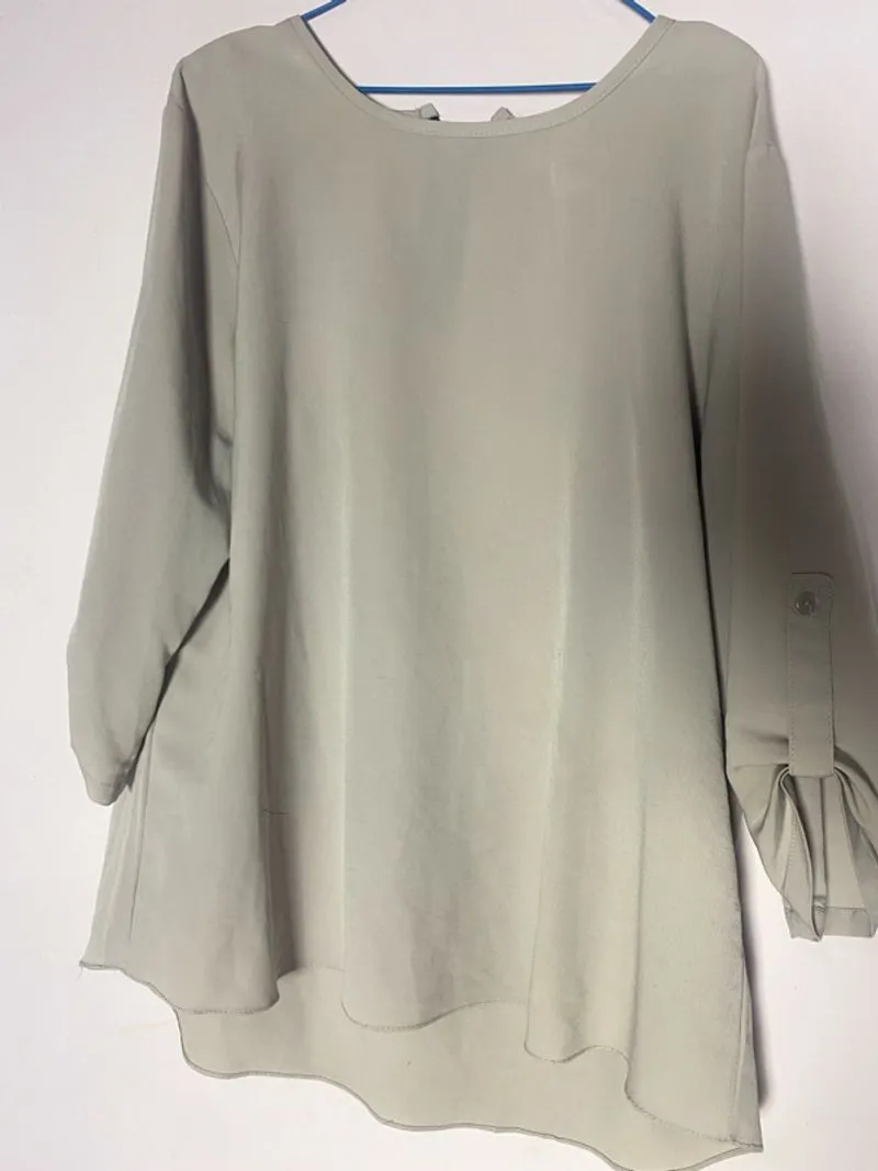 blouse photo 1