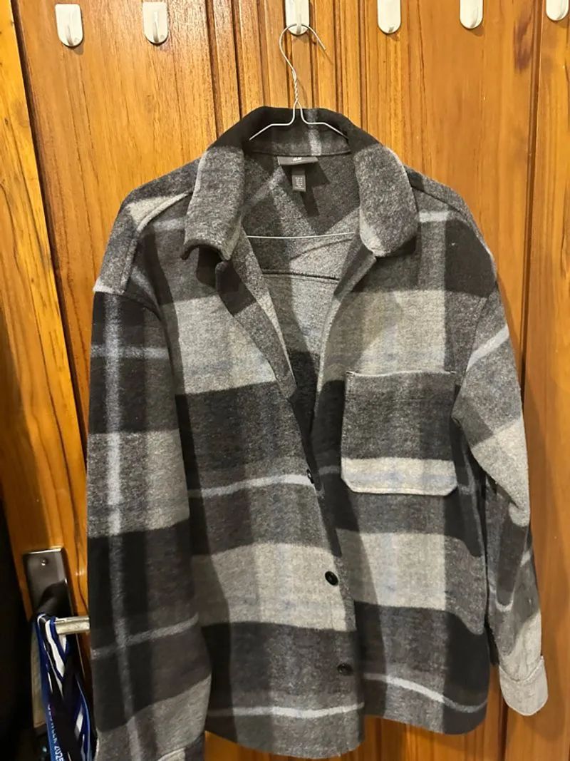 Kemeja H&M Felted Overshirt photo 1