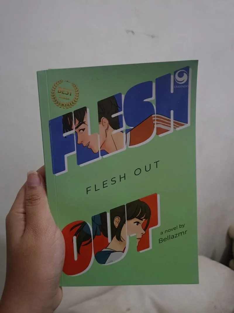 Flesh Out by Bella Zmr photo 1