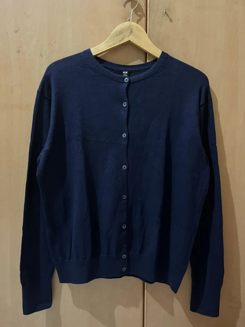 CARDIGAN UNIQLO NAVY ONECK photo 1