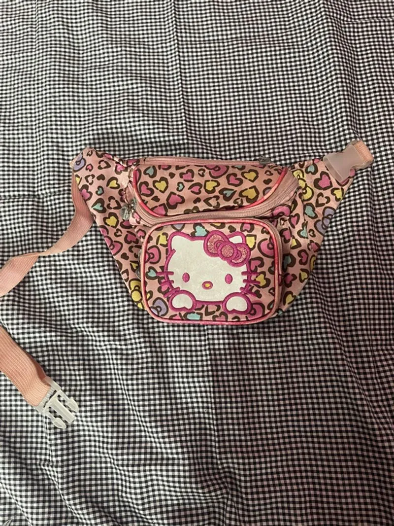 hello kitty tas sling bag  photo 1
