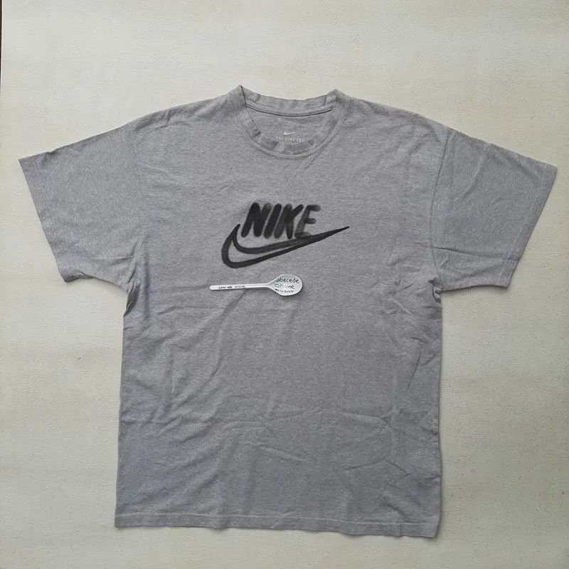 Nike Y2K T-shirt Pria gray photo 1