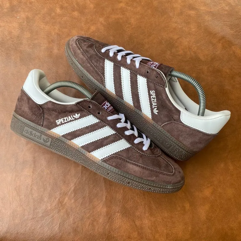 Adidas Casual Sneakers Pria brown photo 1
