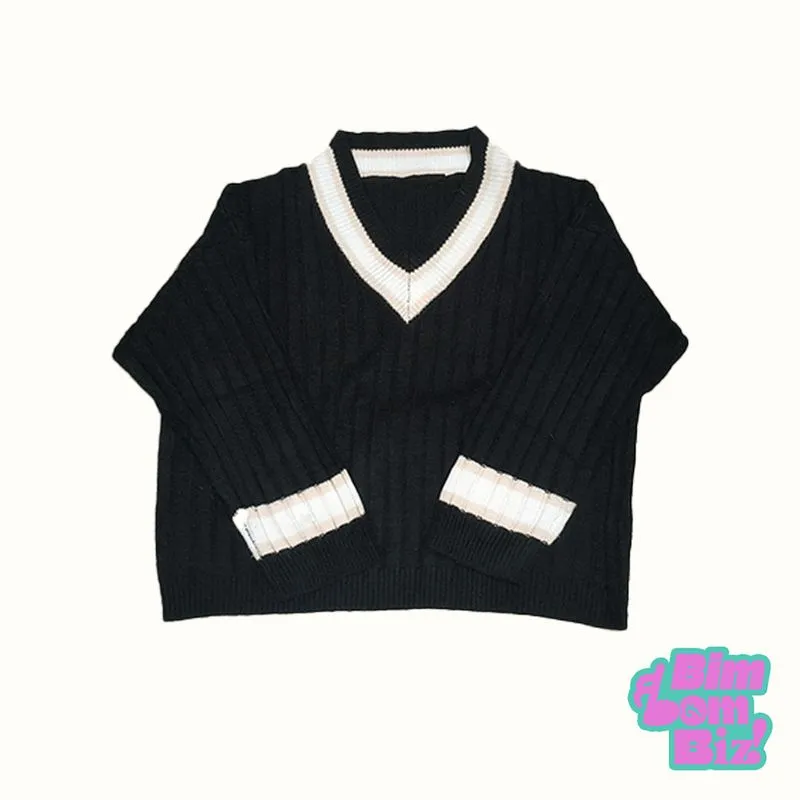Oversized Knit Sweater photo 1
