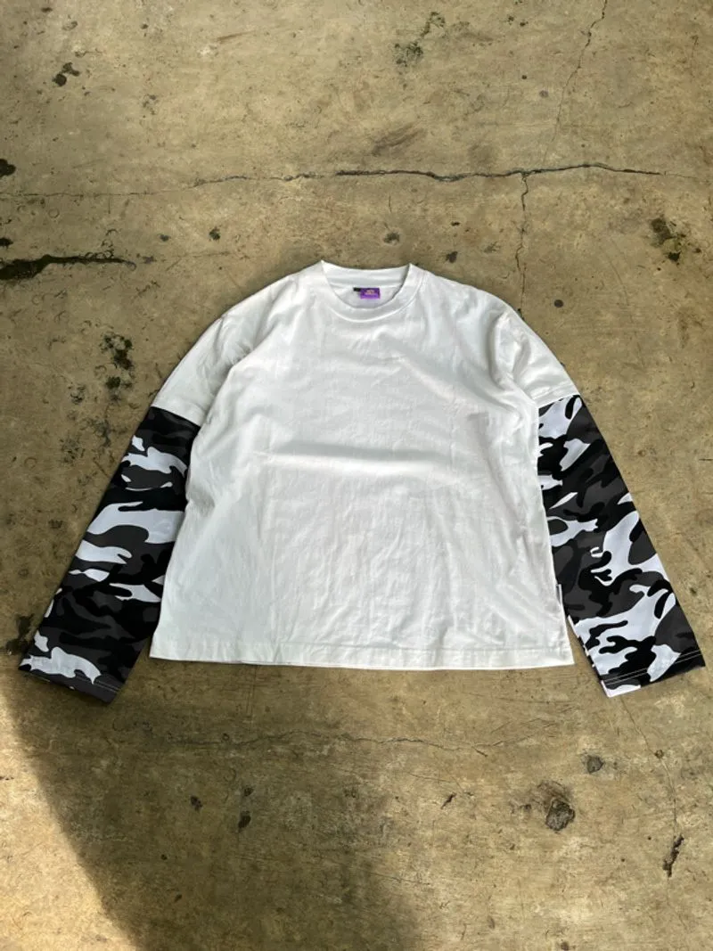 Layered Camo White Tshirt not Stussy Supreme photo 1