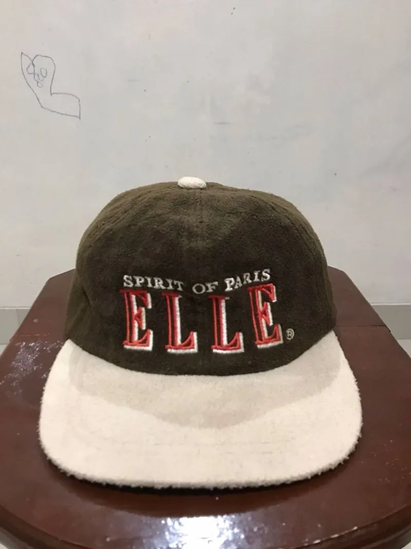 SNAPBACK // TOPI ELLE PARIS photo 1