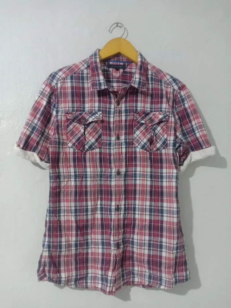 Kemeja Tommy Hilfiger Size S photo 1