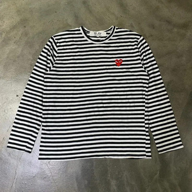 COMME des GARÇONS Streetwear Luxury T-shirt Pria white black photo 1