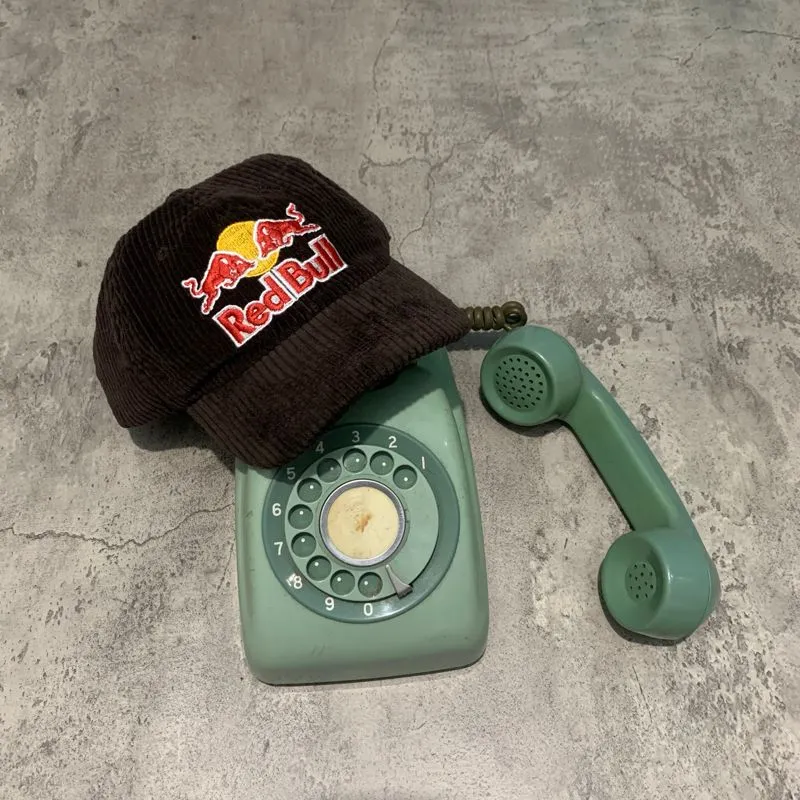 Caps Corduroy Red Bull photo 1