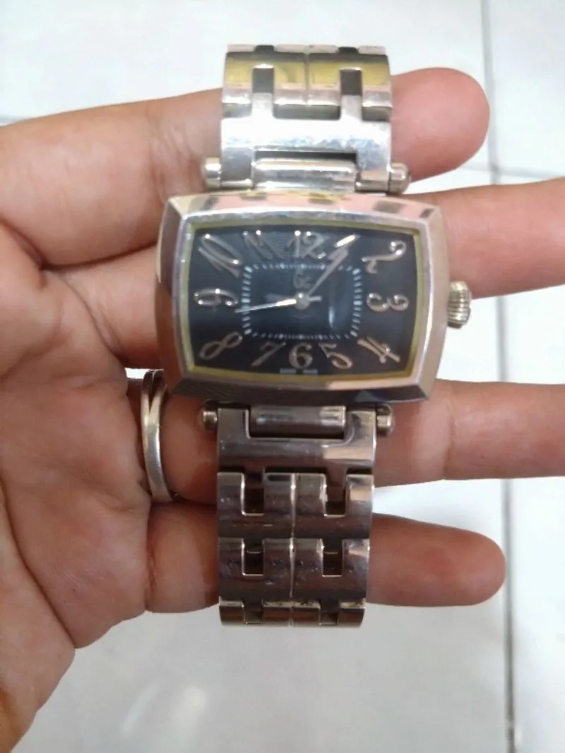 P309 Jam tangan wanita Guess collection brand ori photo 1
