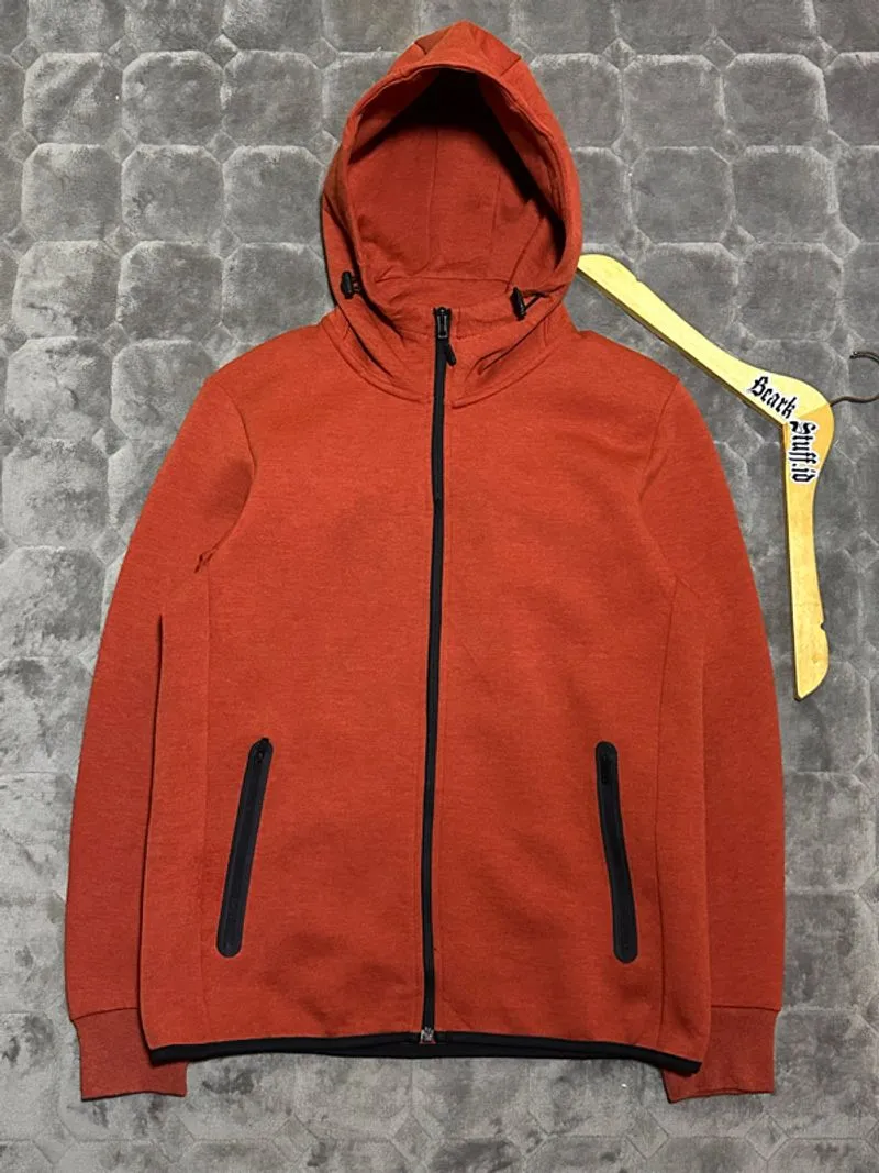 Uniqlo tech new season photo 1