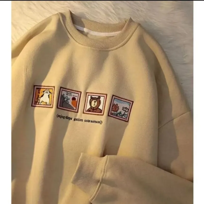 Sweater Crewneck Korean Style photo 1