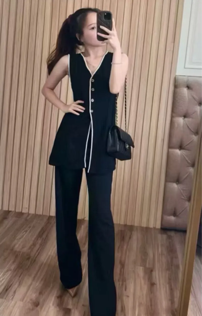 Modenica Knit Top photo 1