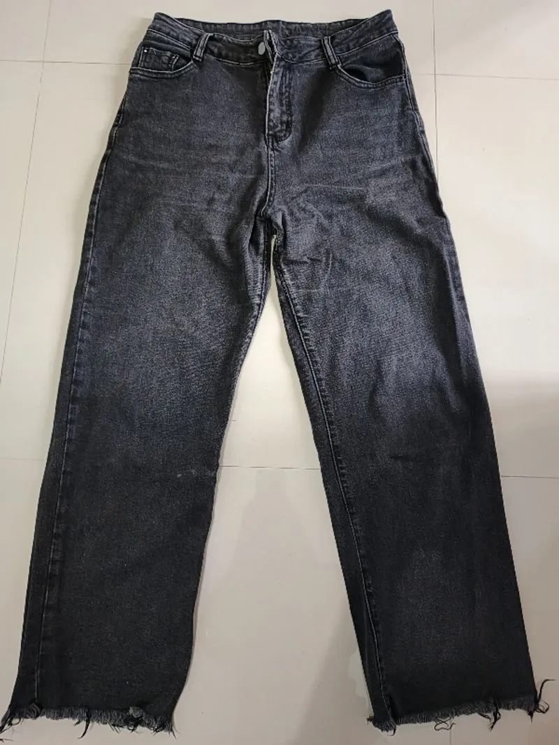 Celana high waisted jeans hitam  photo 1