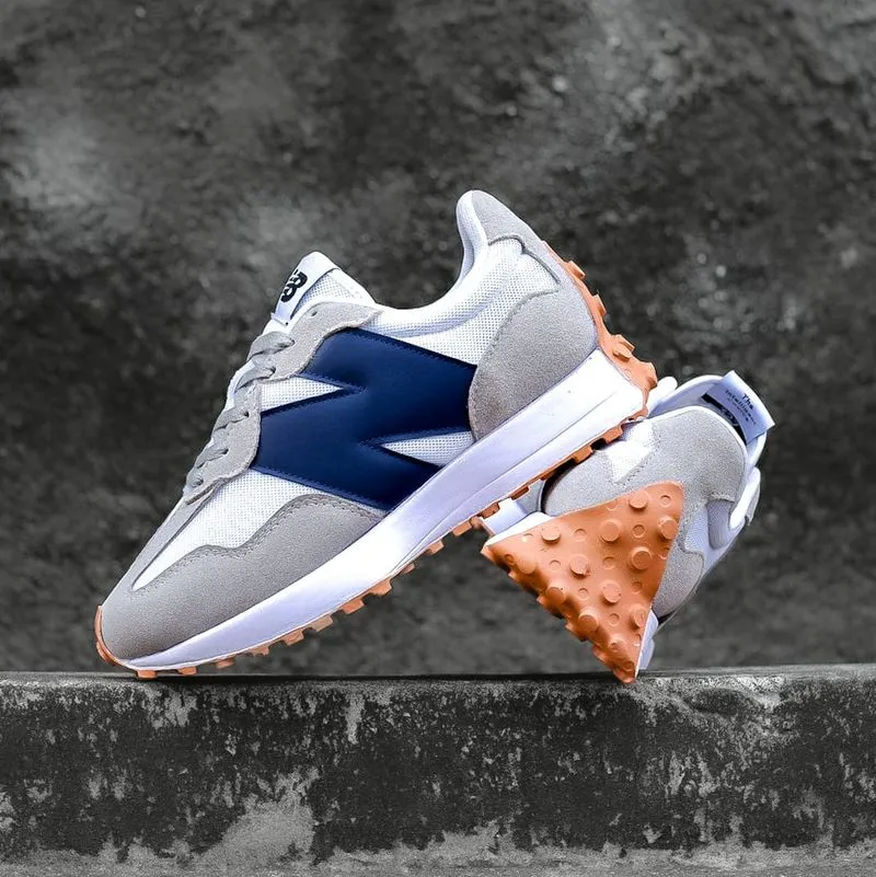 New Balance Casual Sneakers Pria multicolor photo 1