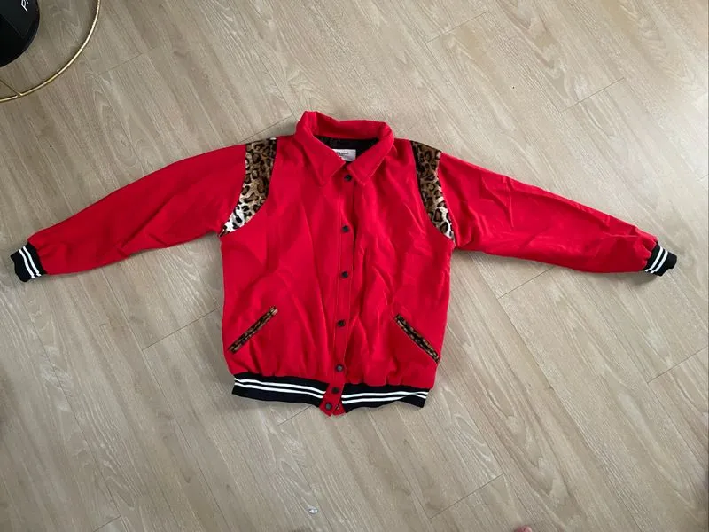 Varsity Jaket red and leopard photo 1