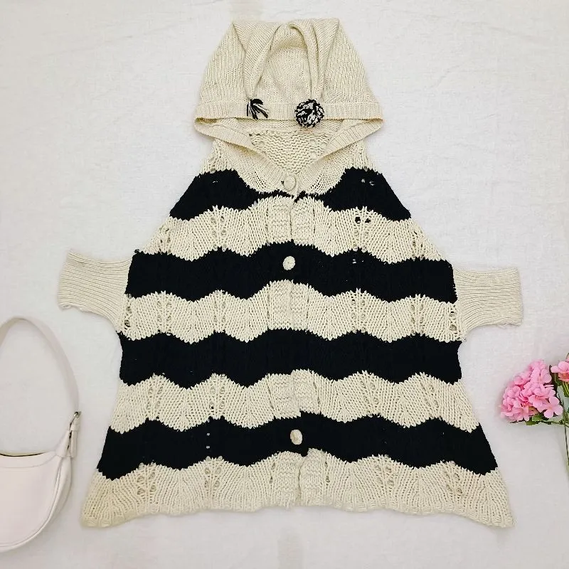 Outer Rajut Hoodie Oversize Cream Black – Coquette Morikei G photo 1