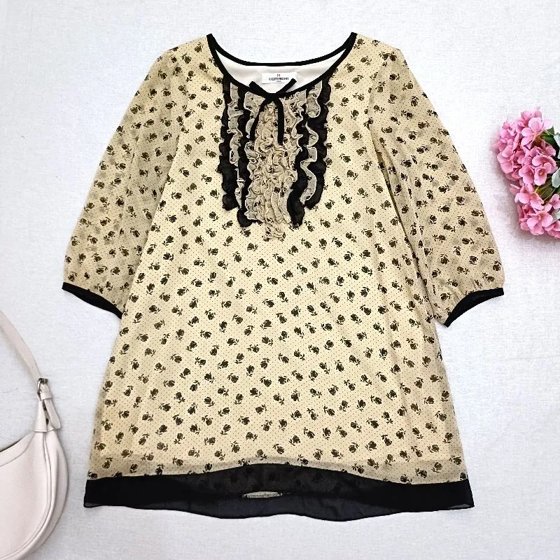 Gallery Visconti Cream Ruffle Blouse Soft Gothic – Minor Def photo 1