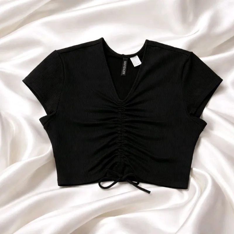 H&M BLACK KNIT CROP TOP SIZE M / NEW NO TAG photo 1